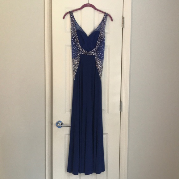 Prom dress - Picture 3 of 4